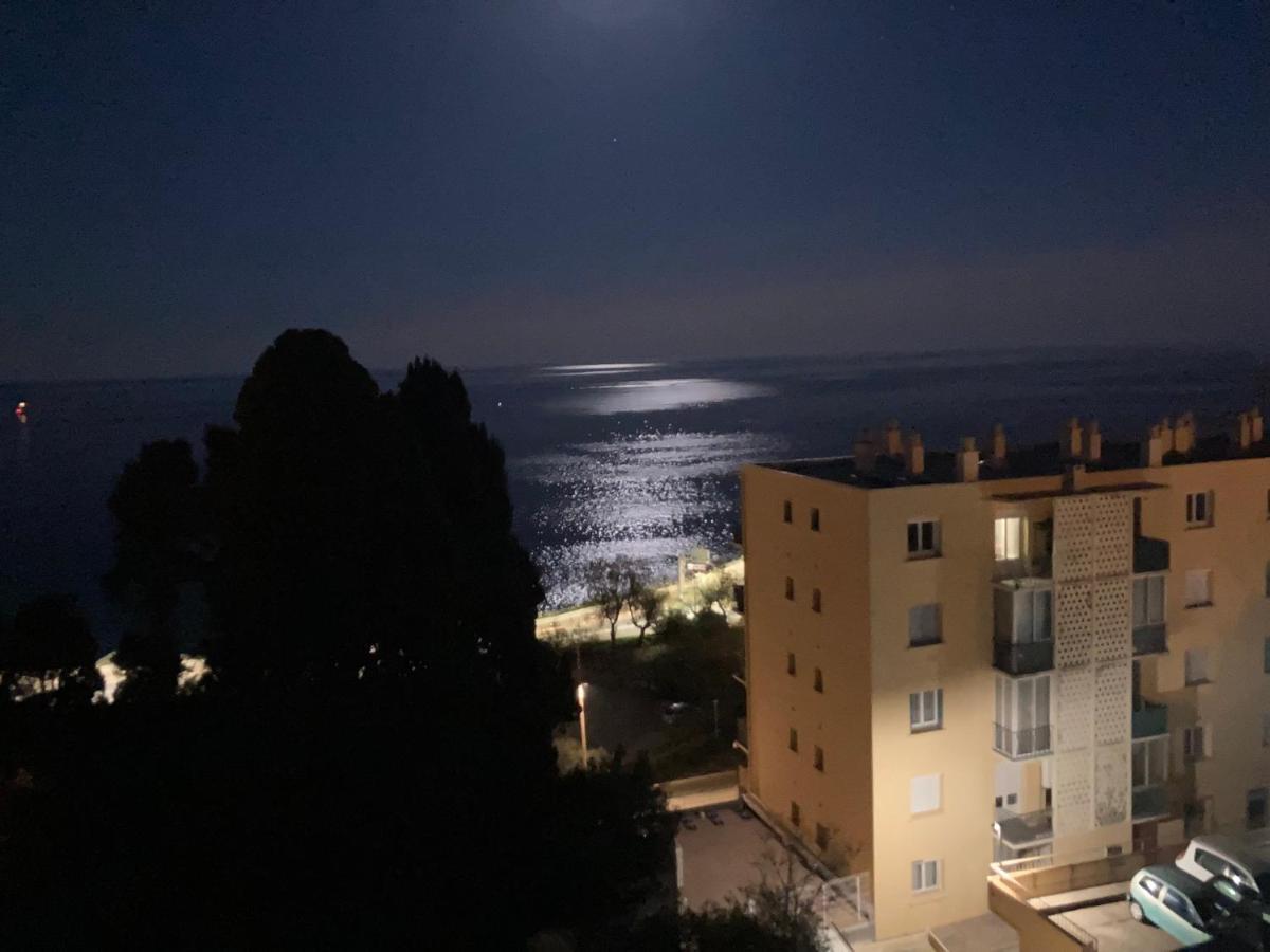 Location Chambre Avec Salle De Bain Et Partie Commune Sea View & Mountain View Renting 1 Of 3 Bedrooms With Shared Common Space 3 Bdrm Apt Not 1 Bdrm Plus Clime Ou Ac Coventry Exterior foto