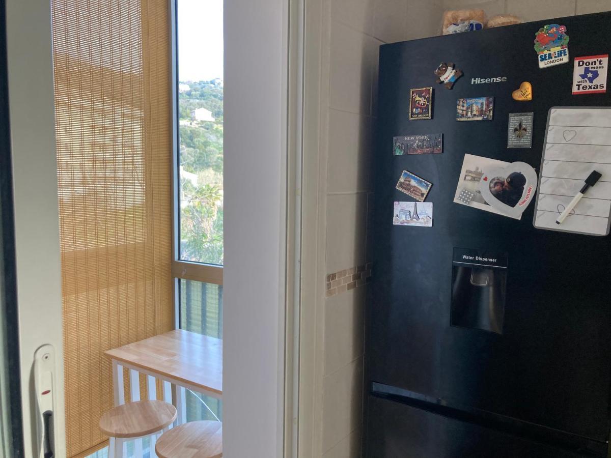Location Chambre Avec Salle De Bain Et Partie Commune Sea View & Mountain View Renting 1 Of 3 Bedrooms With Shared Common Space 3 Bdrm Apt Not 1 Bdrm Plus Clime Ou Ac Coventry Exterior foto